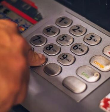 EFT Nedir? Bankaların EFT Saatleri Kaçla Kaç Arasındadır?