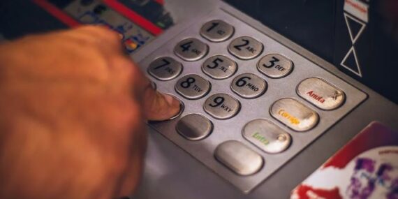 EFT Nedir? Bankaların EFT Saatleri Kaçla Kaç Arasındadır?