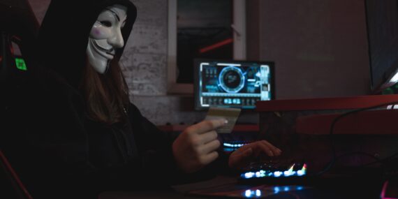 İnternet Dolandırıcılığı Nedir?